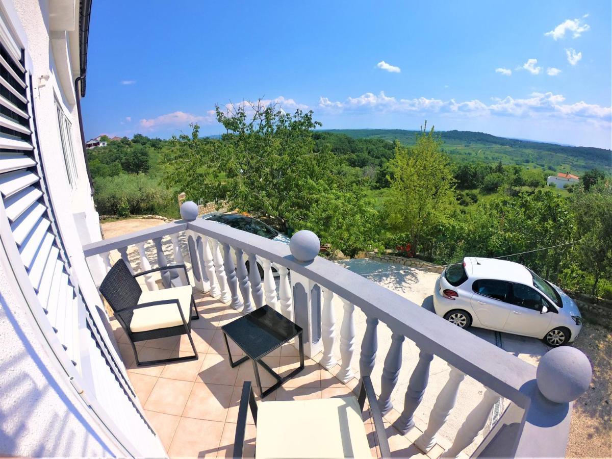 Apartman Tina Ражанац Экстерьер фото